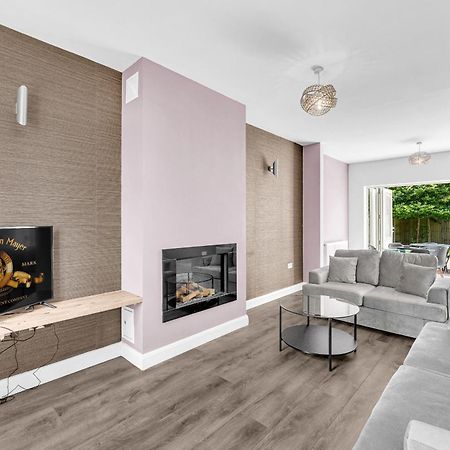 Brook Meadow House, 4 Bed House, Manchester Astley  Zewnętrze zdjęcie